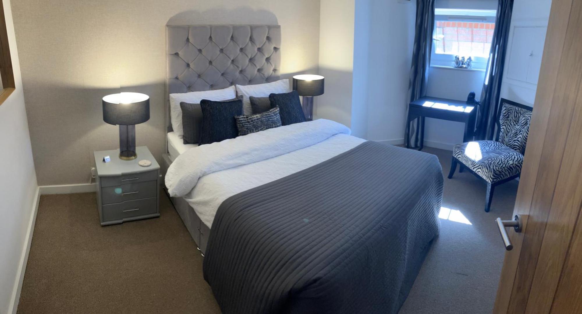 Spacious Central 2Bed Apartment วิล์มสโลว์ ภายนอก รูปภาพ
